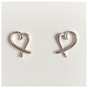 💕Beautiful Sterling Silver Heart Earposts💕